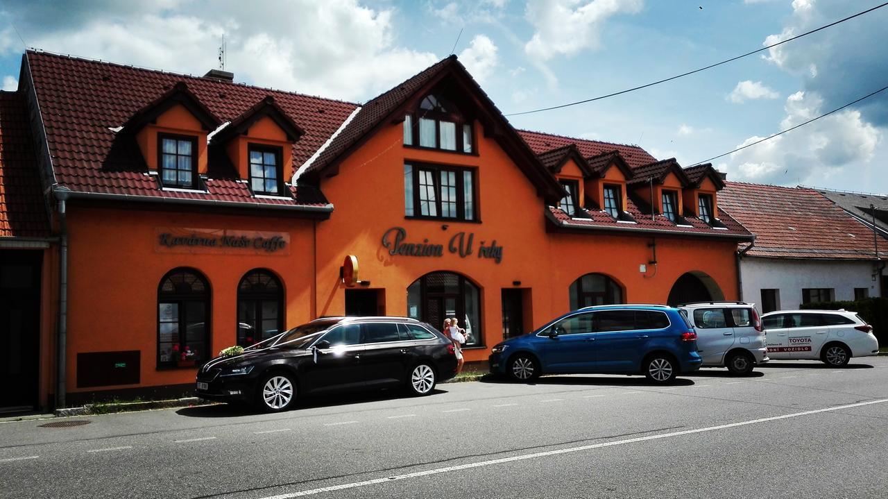 Penzion U řeky Vojkovice  Exterior foto